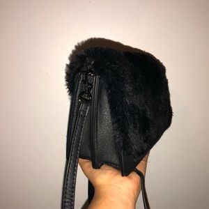 Black furry body cross bag
